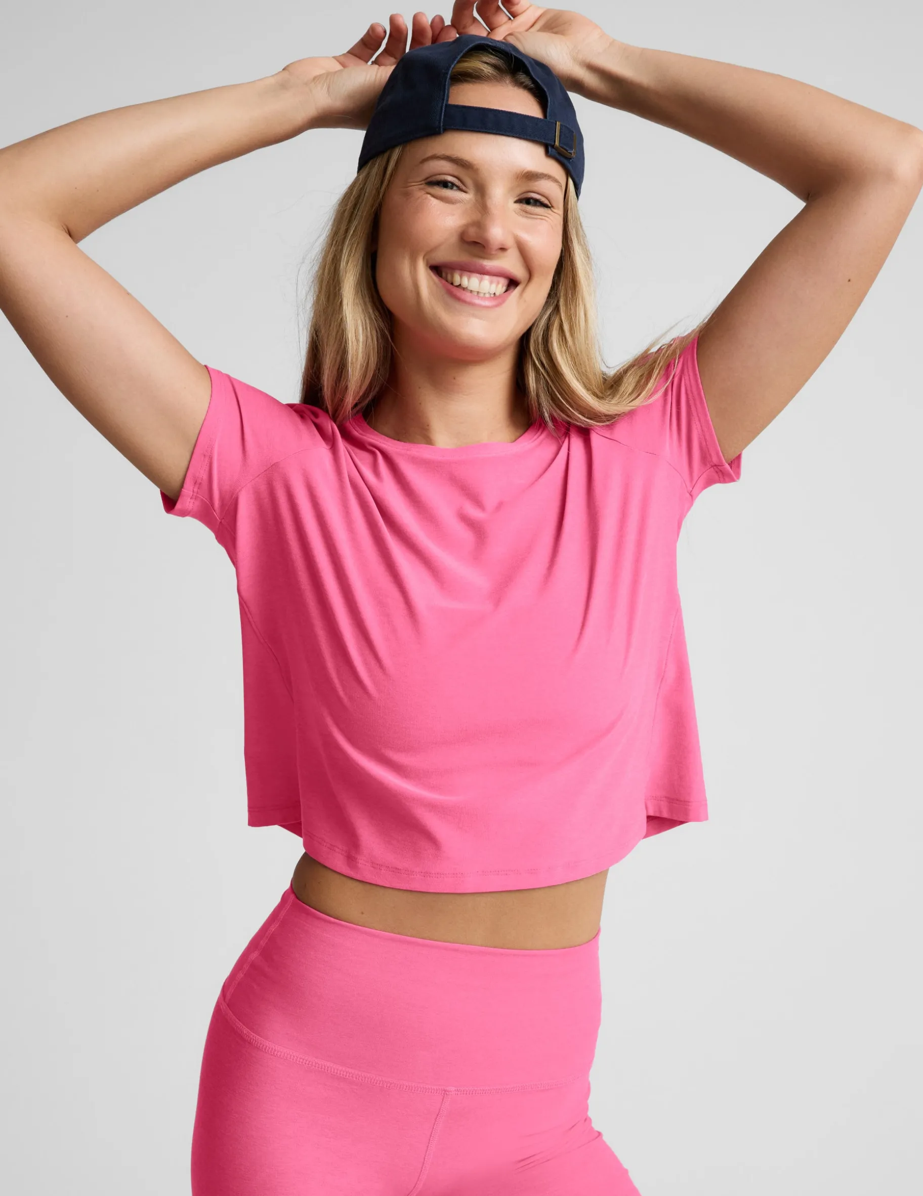 Featherweight Supreme Cropped Tee